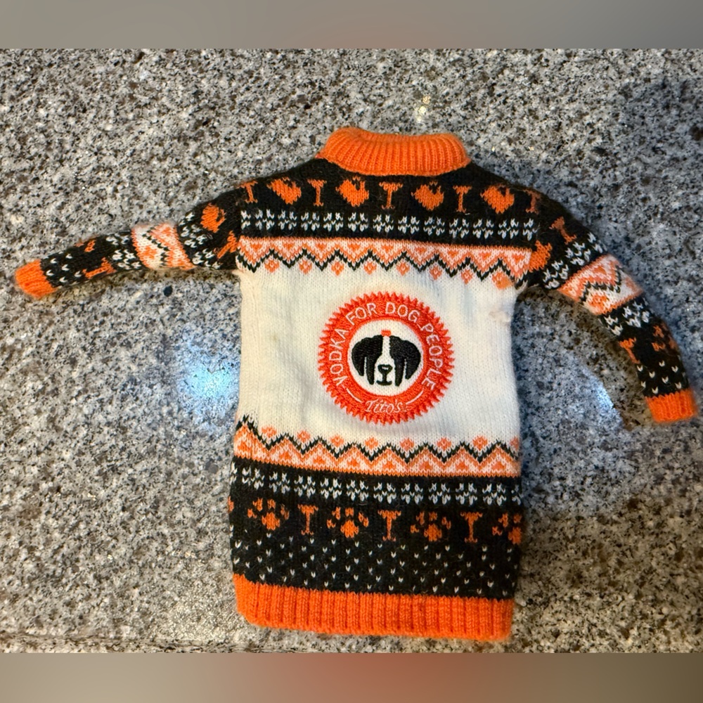 TITO'S Vodka For Dog People Holiday Christmas Bottle Sweater Collectible